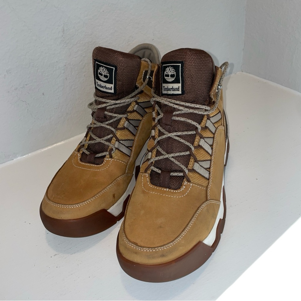 Womens Timberland EURO Swift Hiking Boots Wheat Nubuck Light Leather Size 10 - Picture 2 of 8